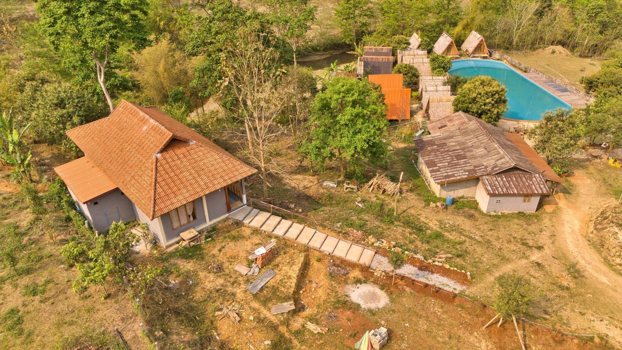Campingsite Swimming Pool Ban Nongkham Ngoại thất bức ảnh